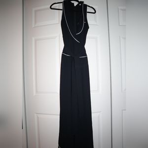 Black and white sleevless jumpsuit